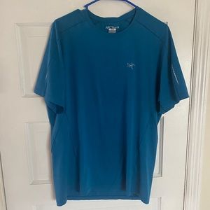 Arc’teryx mens sport shirt